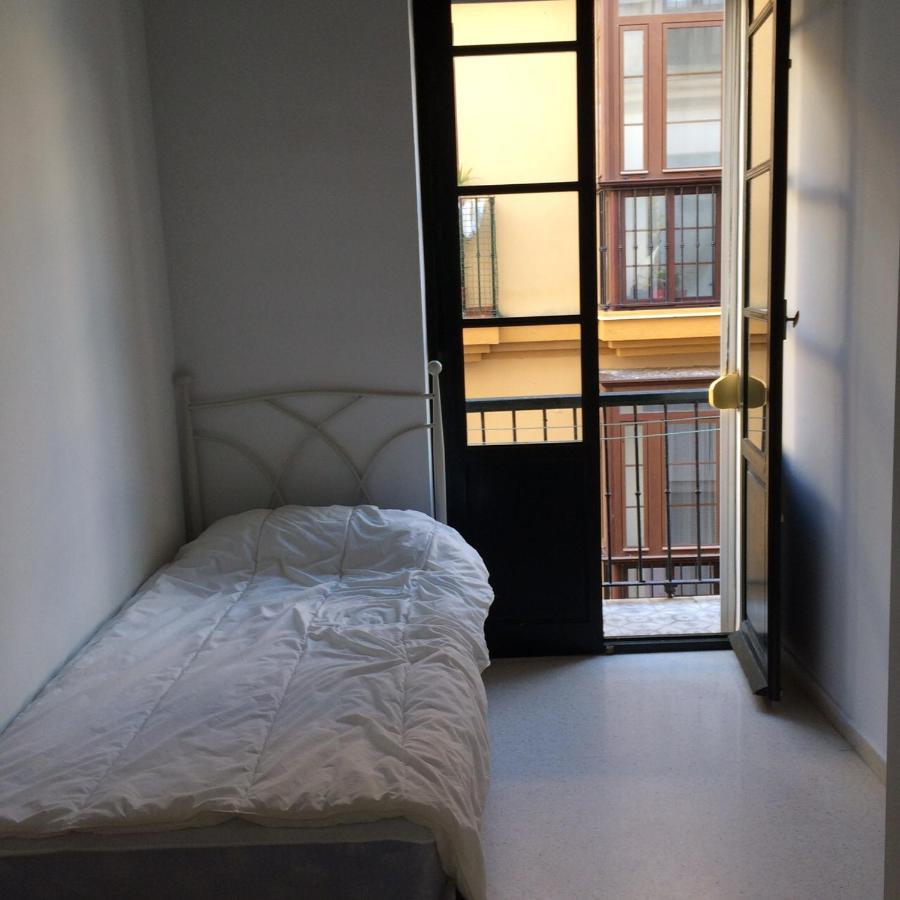 Apartamento Muy Bien Situado En El Centro De Cadiz Y Al Lado De La Playa Екстер'єр фото