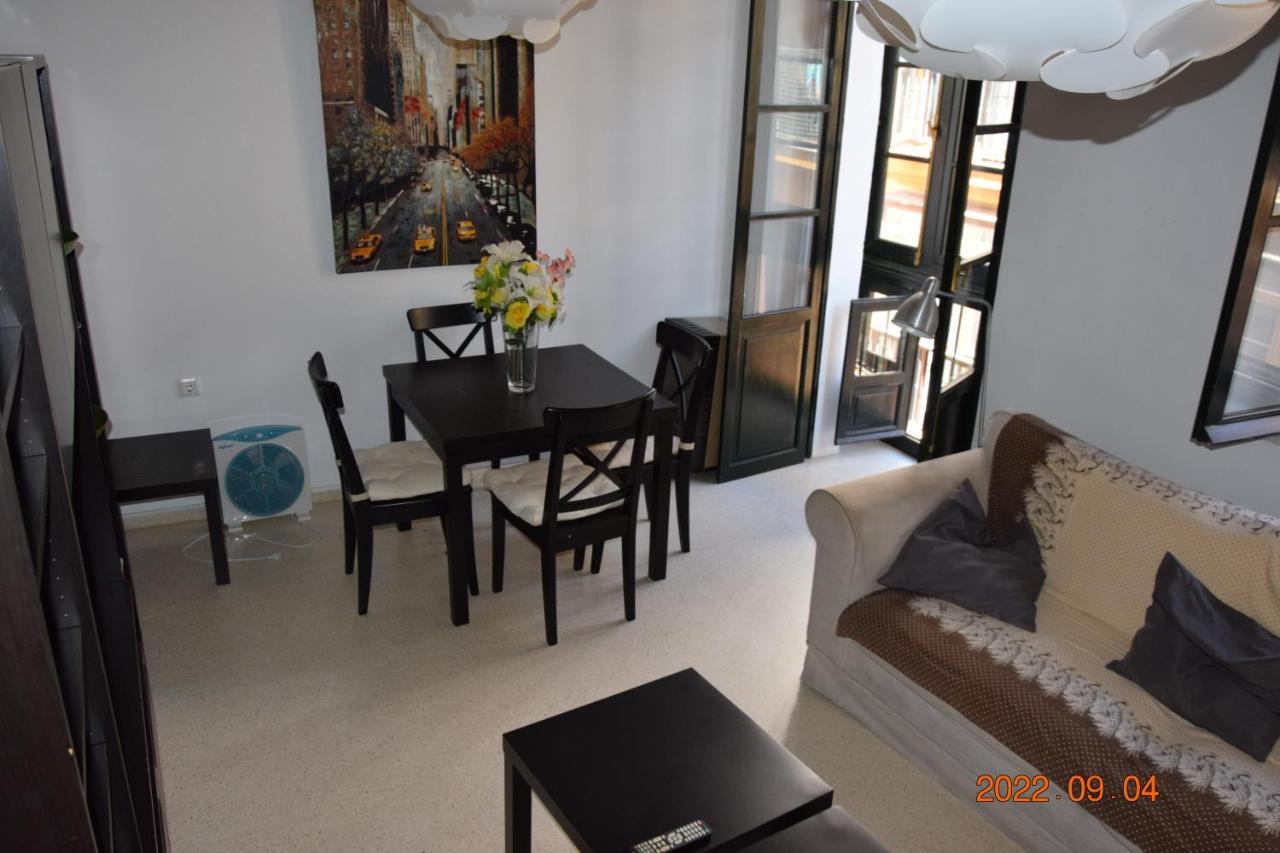 Apartamento Muy Bien Situado En El Centro De Cadiz Y Al Lado De La Playa Екстер'єр фото