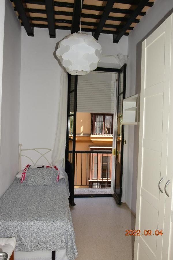 Apartamento Muy Bien Situado En El Centro De Cadiz Y Al Lado De La Playa Екстер'єр фото